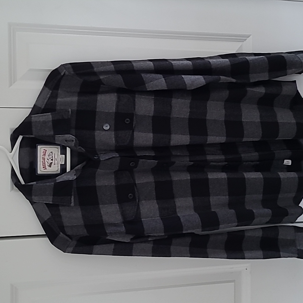 American Eagle NWOT Flannel Buffalo check small
